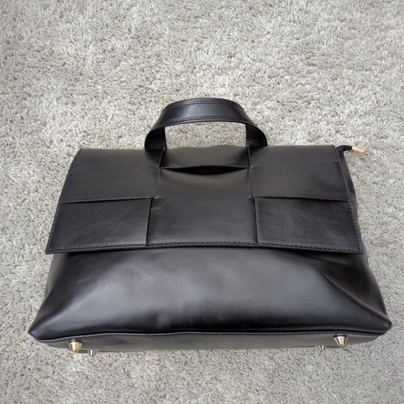 ANNA PAOLA Made In Italy Leather Woven Flap Satchel - Picture 5 of 14